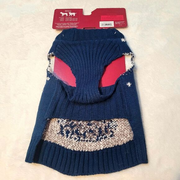 Wondershop Pet Sweater Small Dark Blue Polar Bear in Beanie Snow Dogs Cats New - Picture 2 of 6